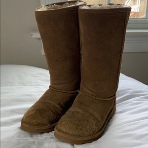 Bear paw boots, very good condition
